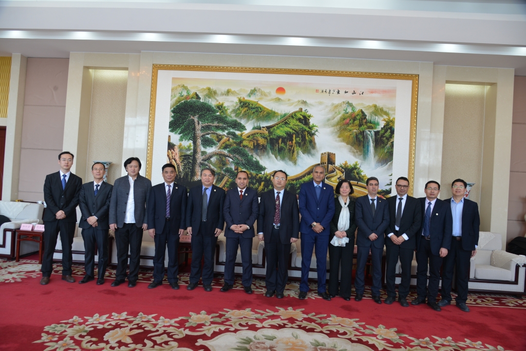 AG老哥俱乐部-老哥必备的交流社区